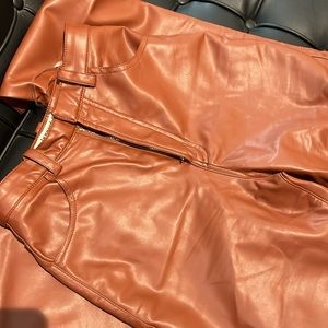 House of Cb beautiful leather pants, size Xs, wide leg, beautiful brown color